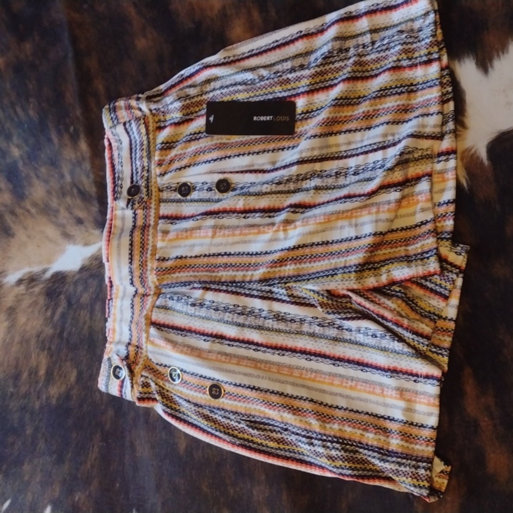 Shorts - Picture 2 of 5